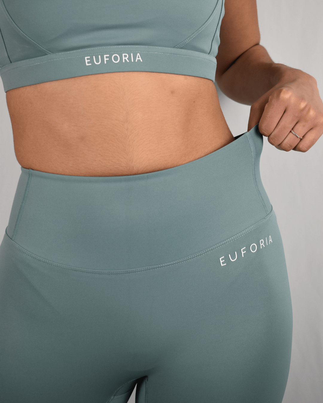 top legging sujetador deportivo euforia yoga verde claro min